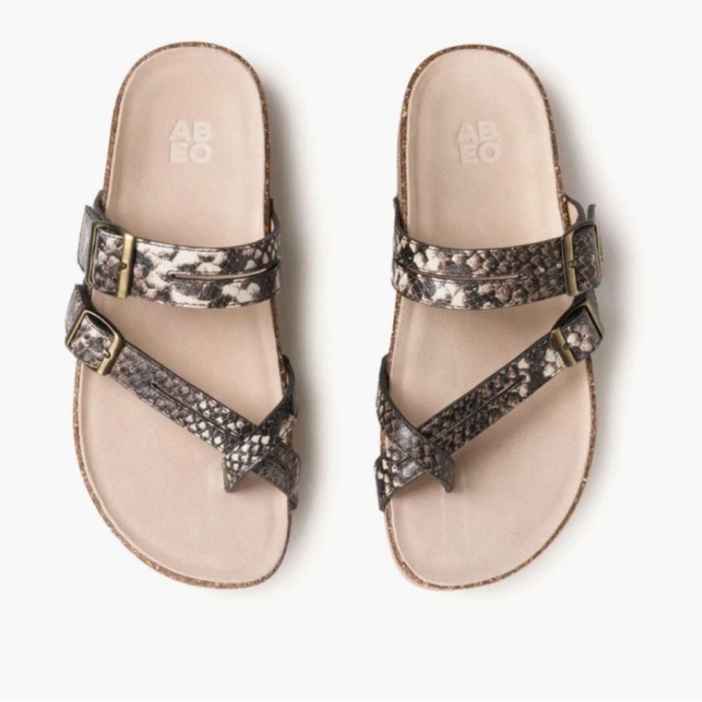 ABEO Lily orthopedic snake embossed sandals